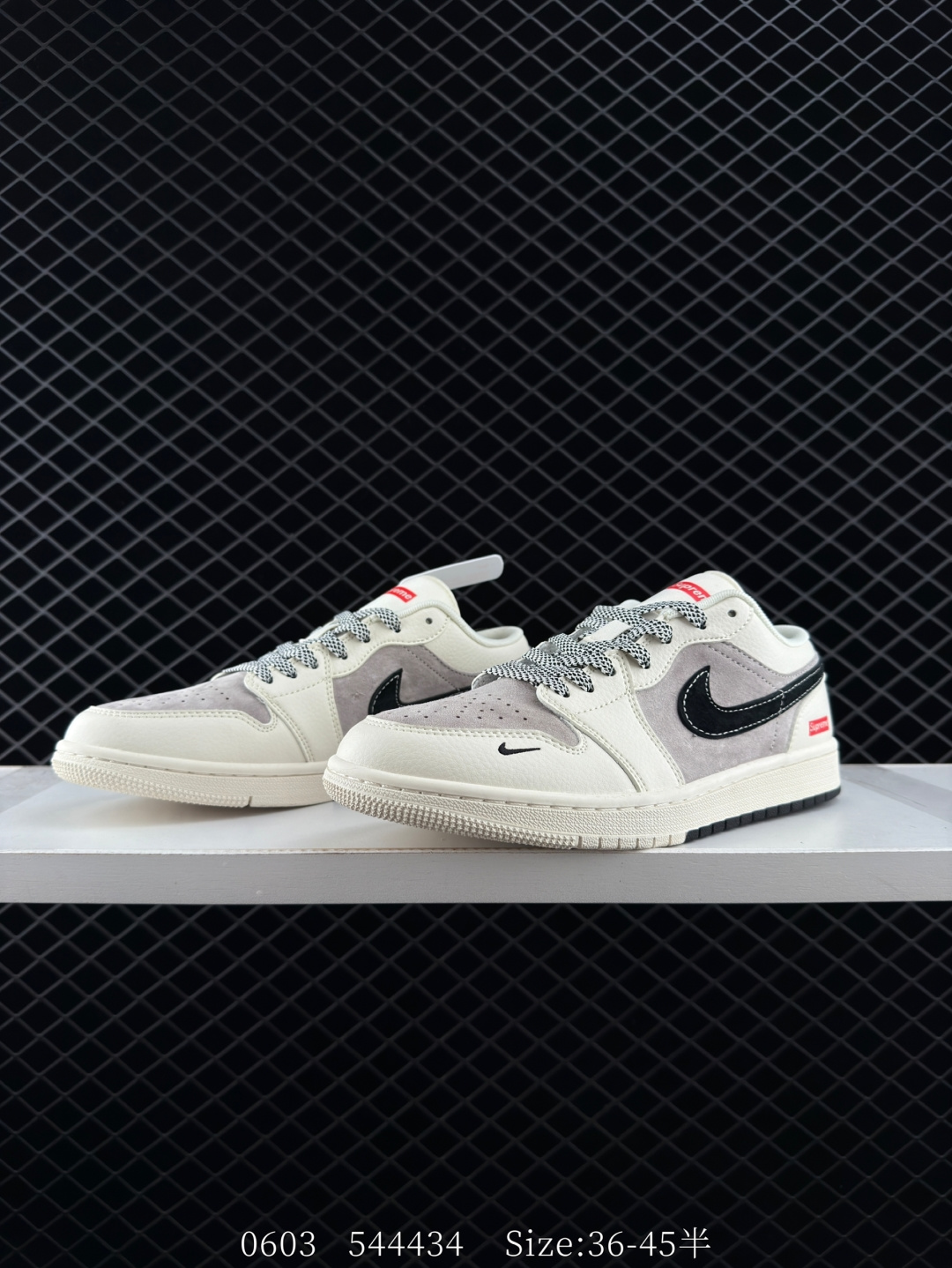 Air Jordan 1 Low GS”Light Smoke Grey/Black“